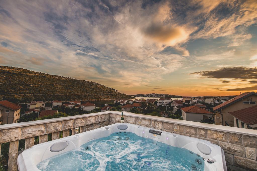 רוגוזניצה Apartments Villa Monique חדר תמונה