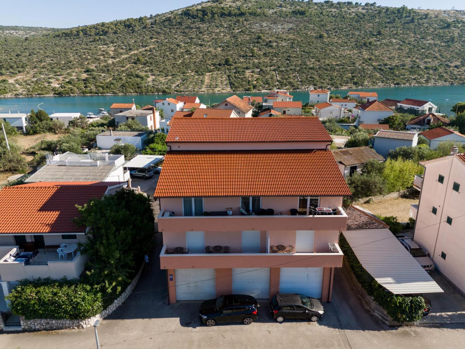 רוגוזניצה Apartments Villa Monique מראה חיצוני תמונה
