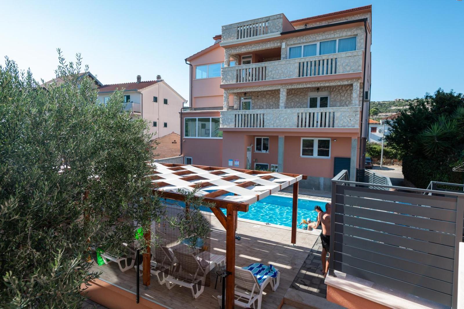 רוגוזניצה Apartments Villa Monique מראה חיצוני תמונה